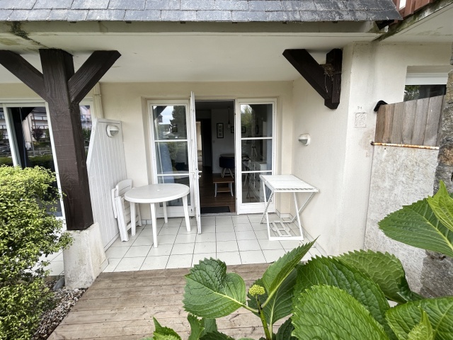 Charmant T1 bis r&eacute;nov&eacute; avec TERRASSE, &agrave; deux pas de la plage