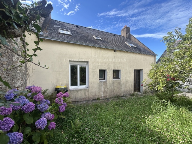 Charmante maison en pierre &agrave; rafra&icirc;chir   &Agrave; deux pas de Sain