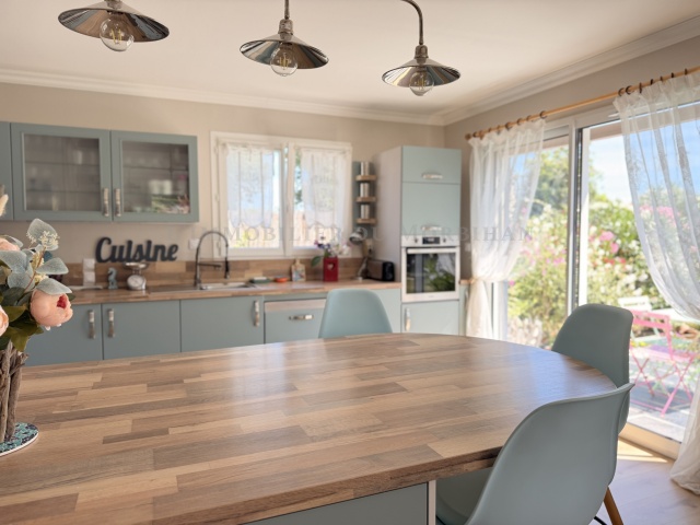 Maison contemporaine de 2020 au coeur du bourg de Sarzeau 
